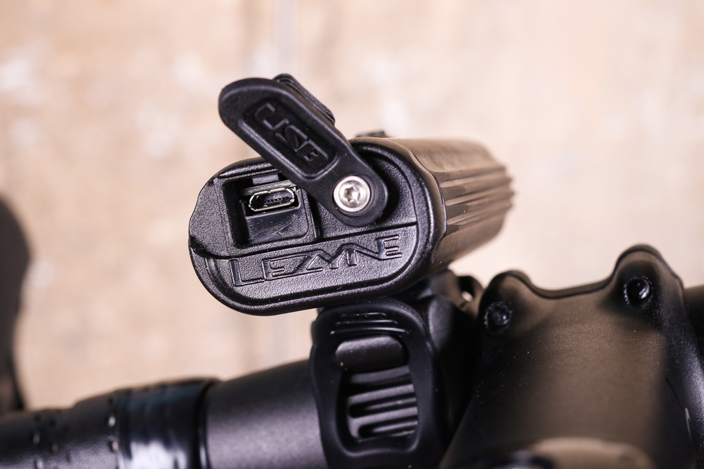 LEZYNE LITE DRIVE 1000XL